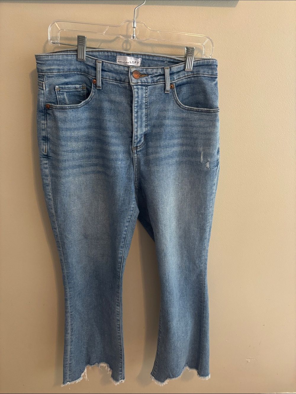 LOFT Curvy High Rise Crop Flare Jeans Size 10 30 Light Wash Distressed Ripped